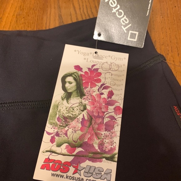 NWT KOS USA Black Cropped‎ Style Leggings Size Small - Picture 1 of 3